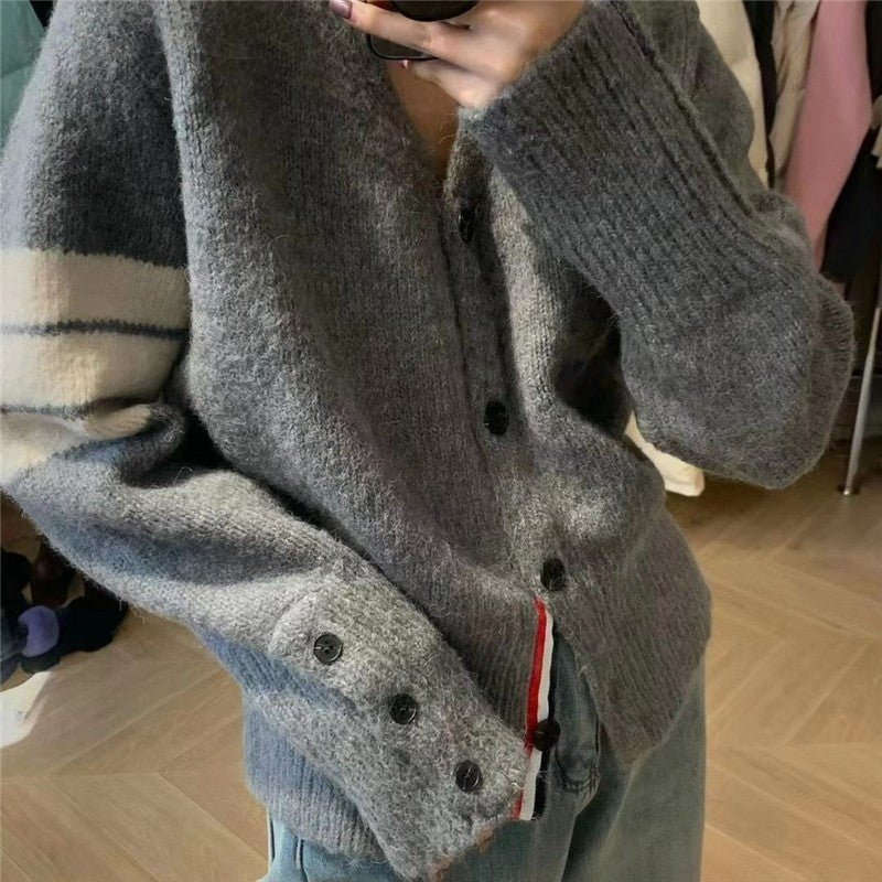 10736577